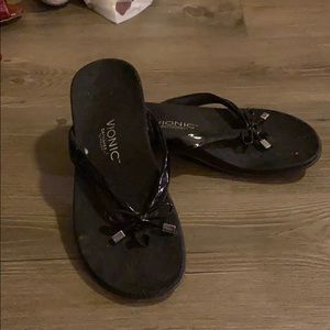 Vionic Bella toe post sandal